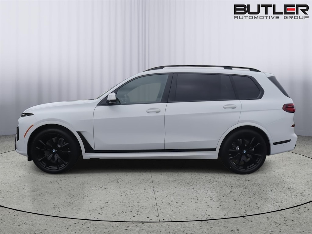 New 2027 BMW X7 xDrive40i Sports Activity Vehicle