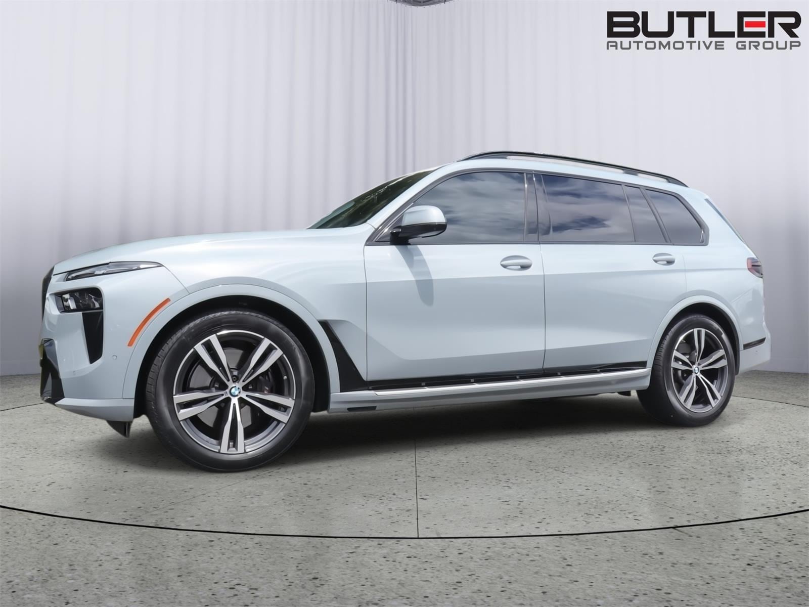 2024 BMW X7 xDrive40i's photo