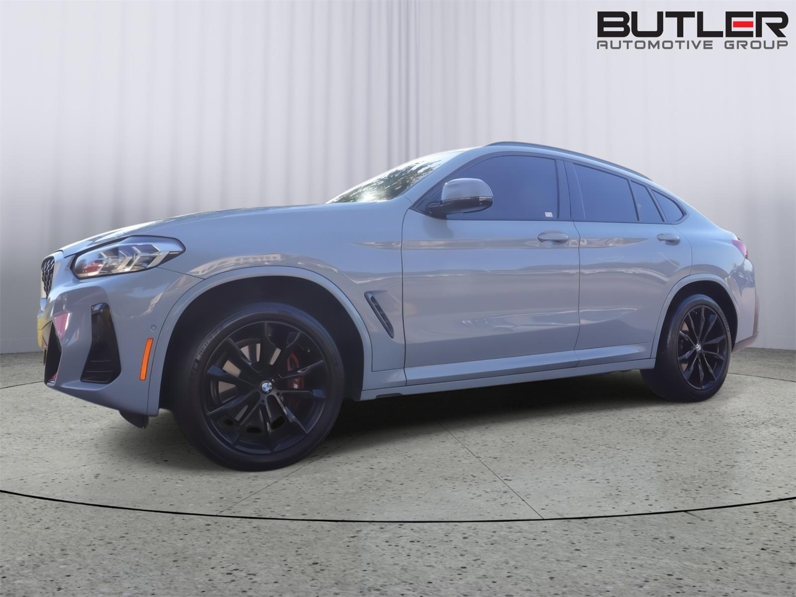 2022 BMW X4