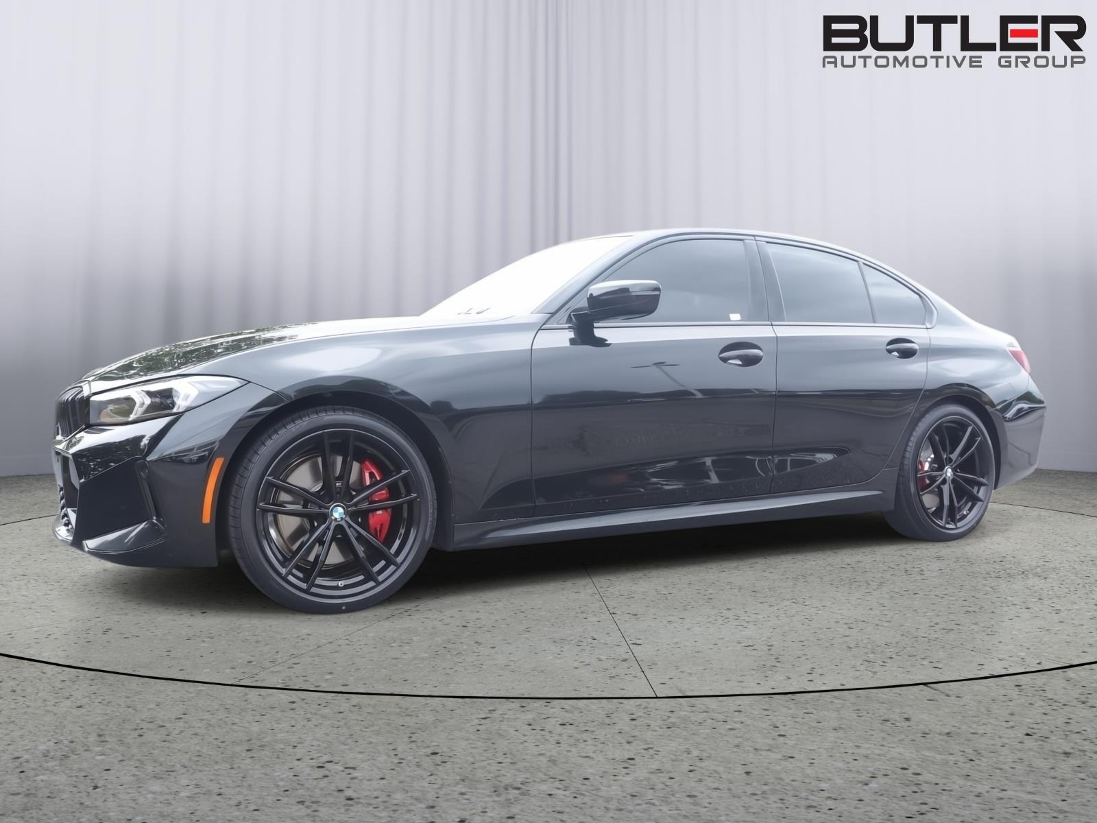 2024 BMW 3 Series 330i Sedan's photo