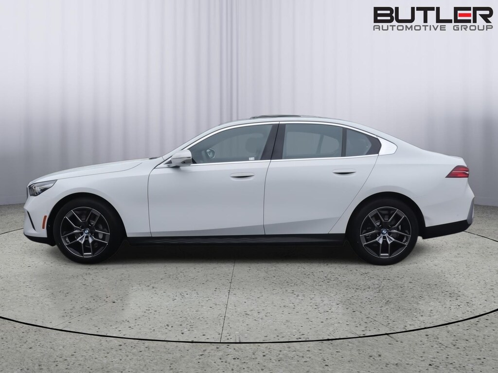 New 2027 BMW 5 Series 530i Sedan