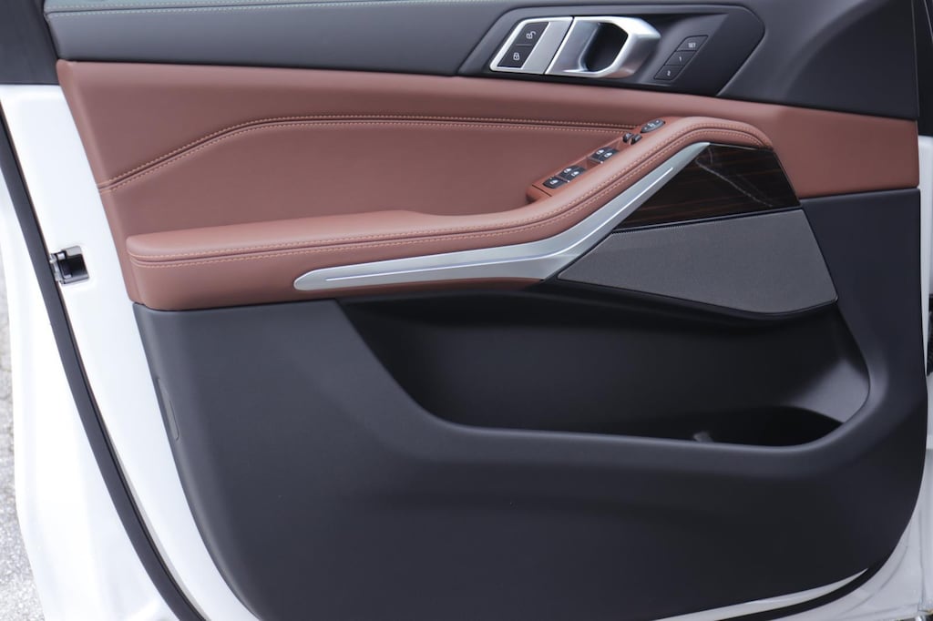 New 2026 BMW X5 xDrive40i Sports Activity Vehicle