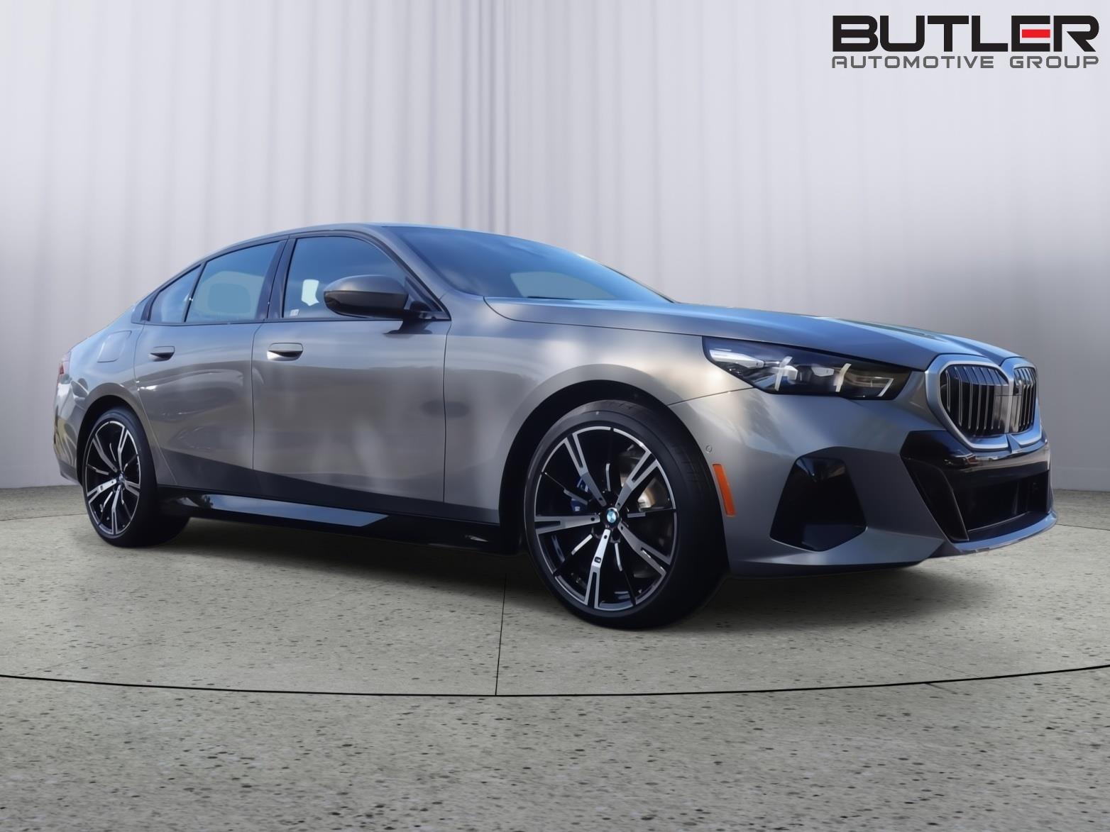 2027 BMW 5 Series 530i - Photo 8