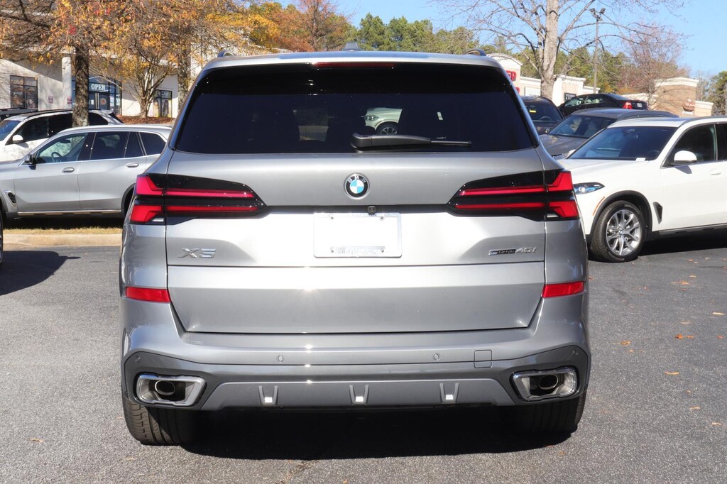 New 2026 BMW X5 sDrive40i Sports Activity Vehicle