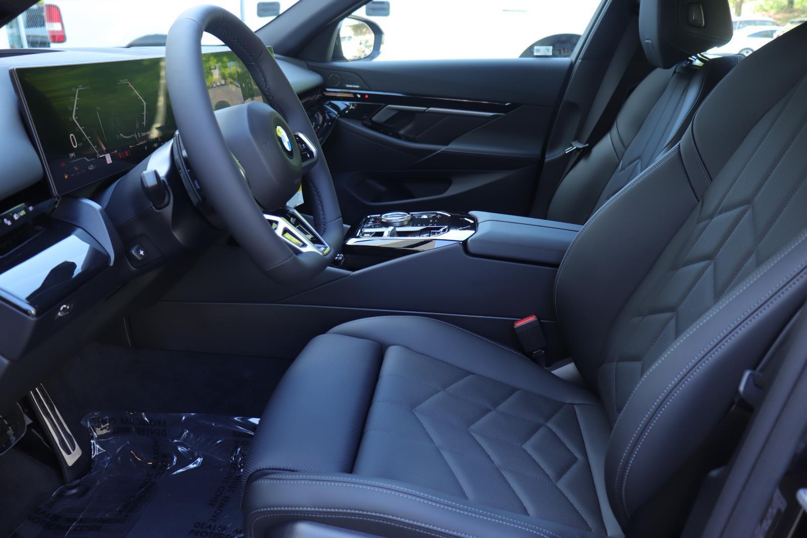 2026 BMW 5 Series 530i - Photo 9