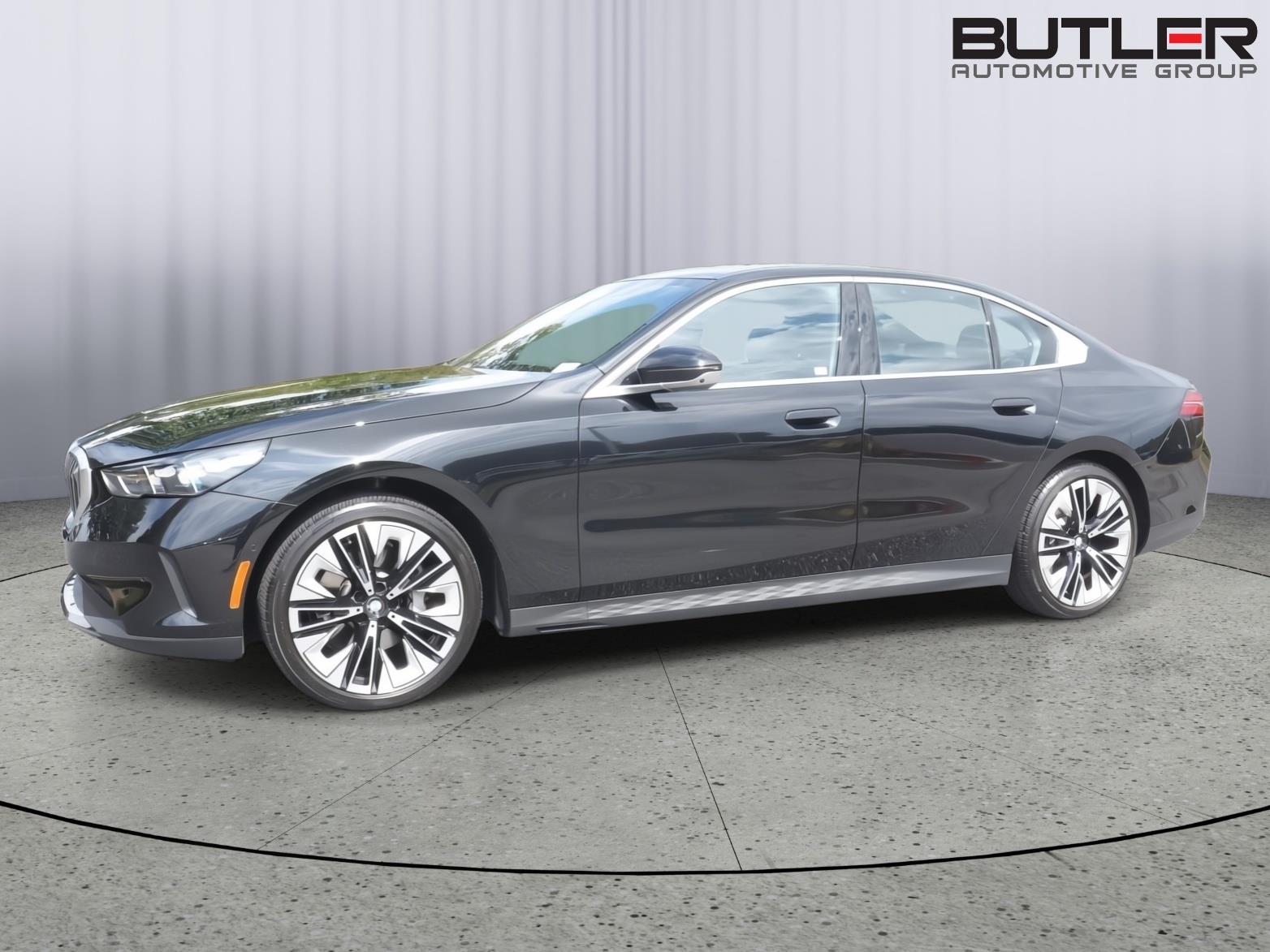 2025 BMW 5 Series 530i xDrive Sedan's photo