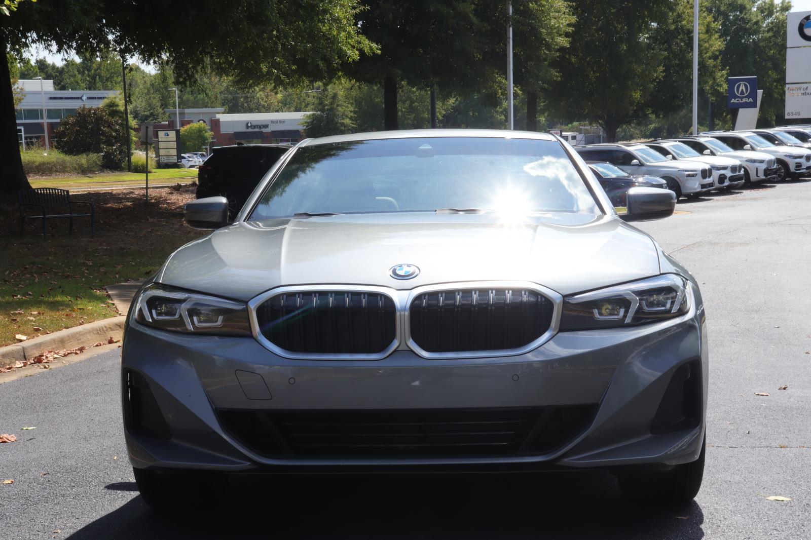 2023 Bmw 330e photo 2