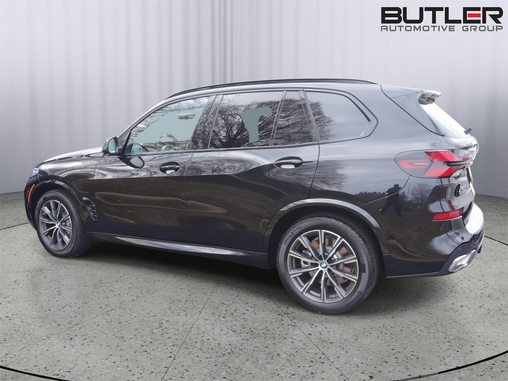 New 2026 BMW X5 xDrive50e Sports Activity Vehicle