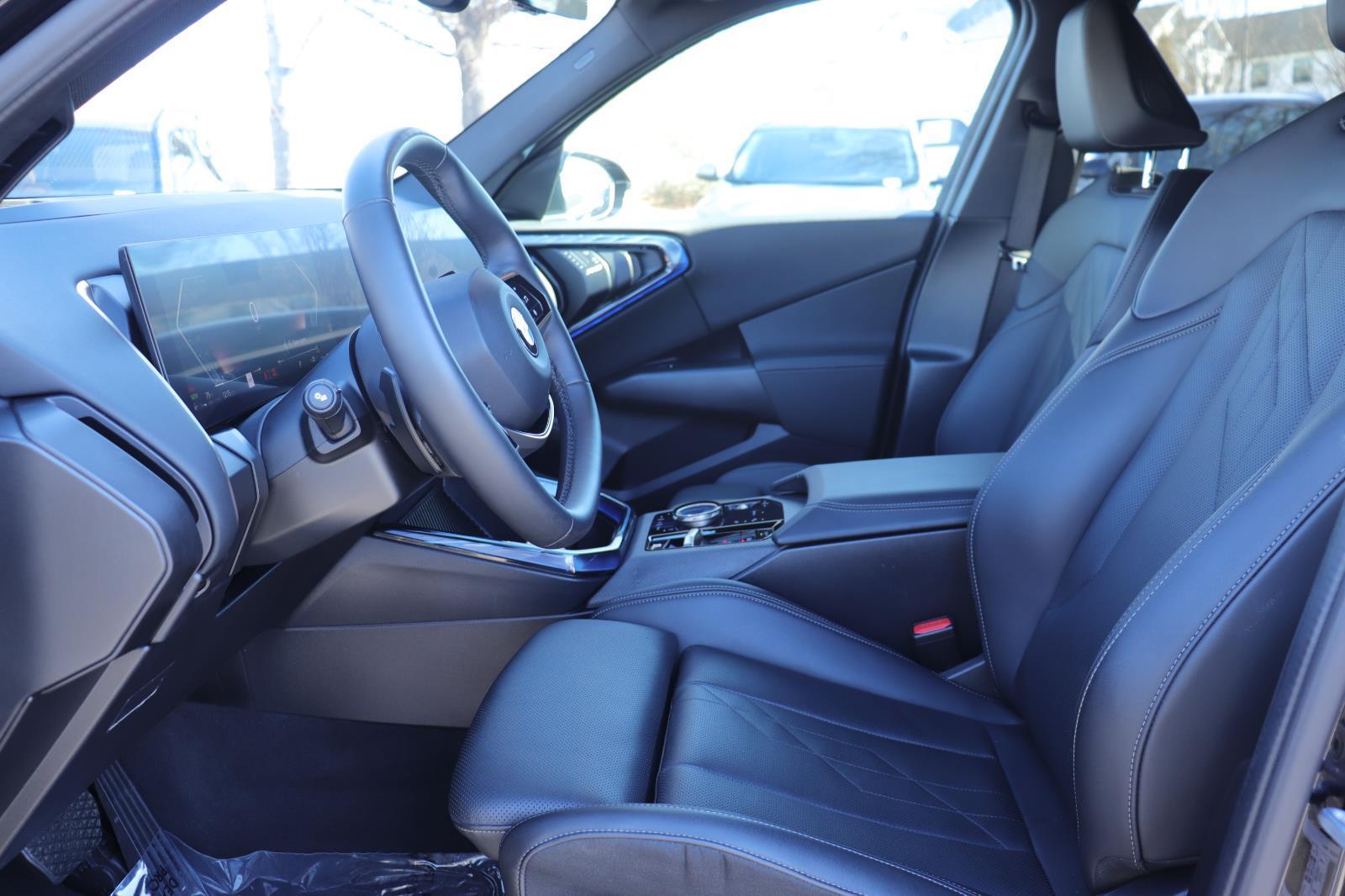 2025 BMW X3 30 - Photo 11