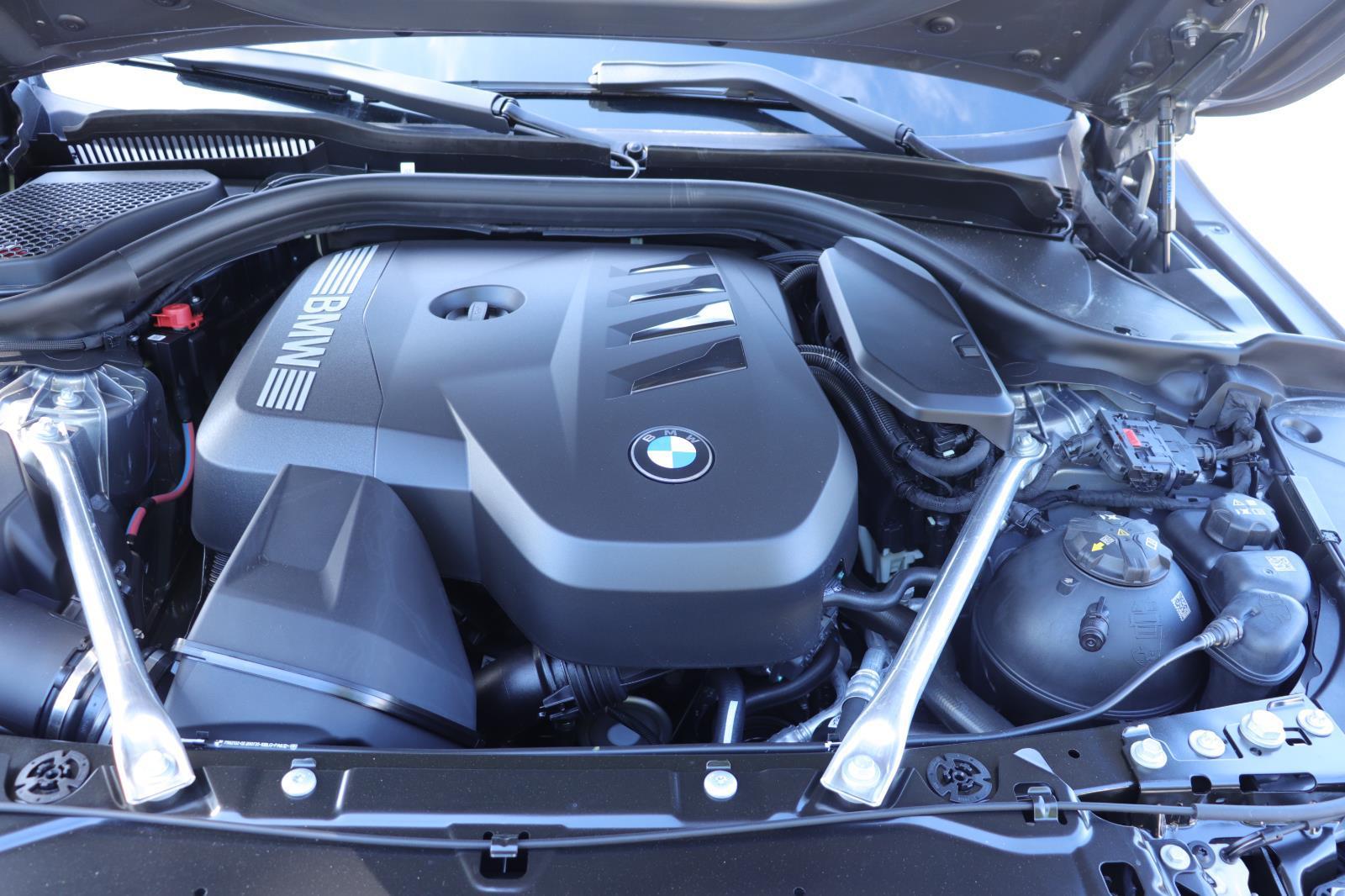 2027 BMW 5 Series 530i - Photo 36