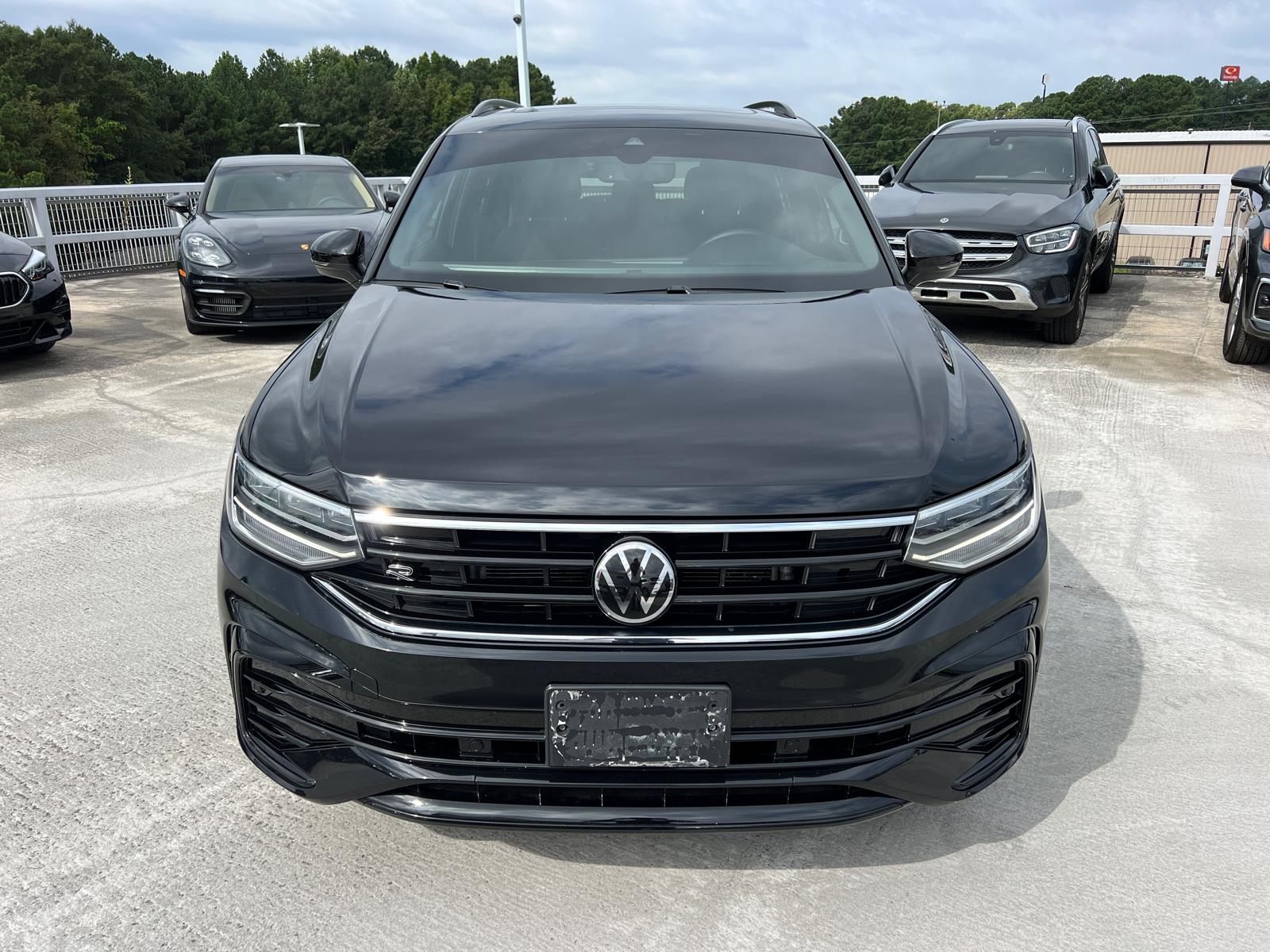 Used 2022 Volkswagen Tiguan SE R-LINE BLACK with VIN 3VVCB7AX1NM098778 for sale in Columbus, GA