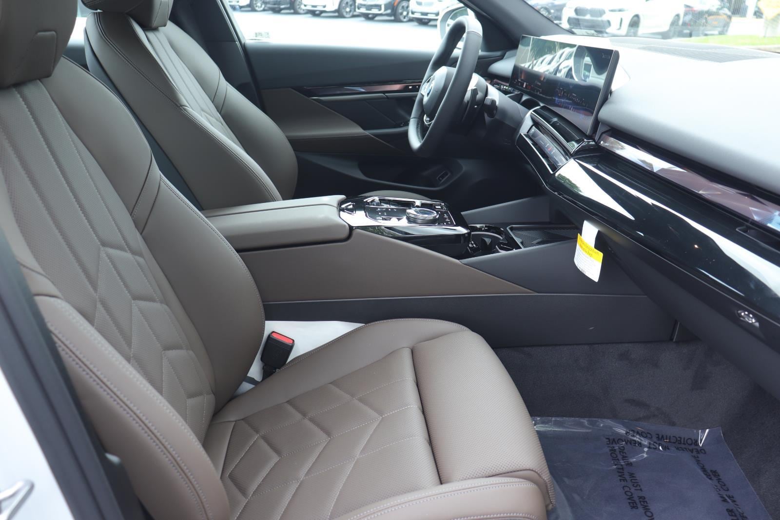 2027 BMW 5 Series 530i - Photo 17