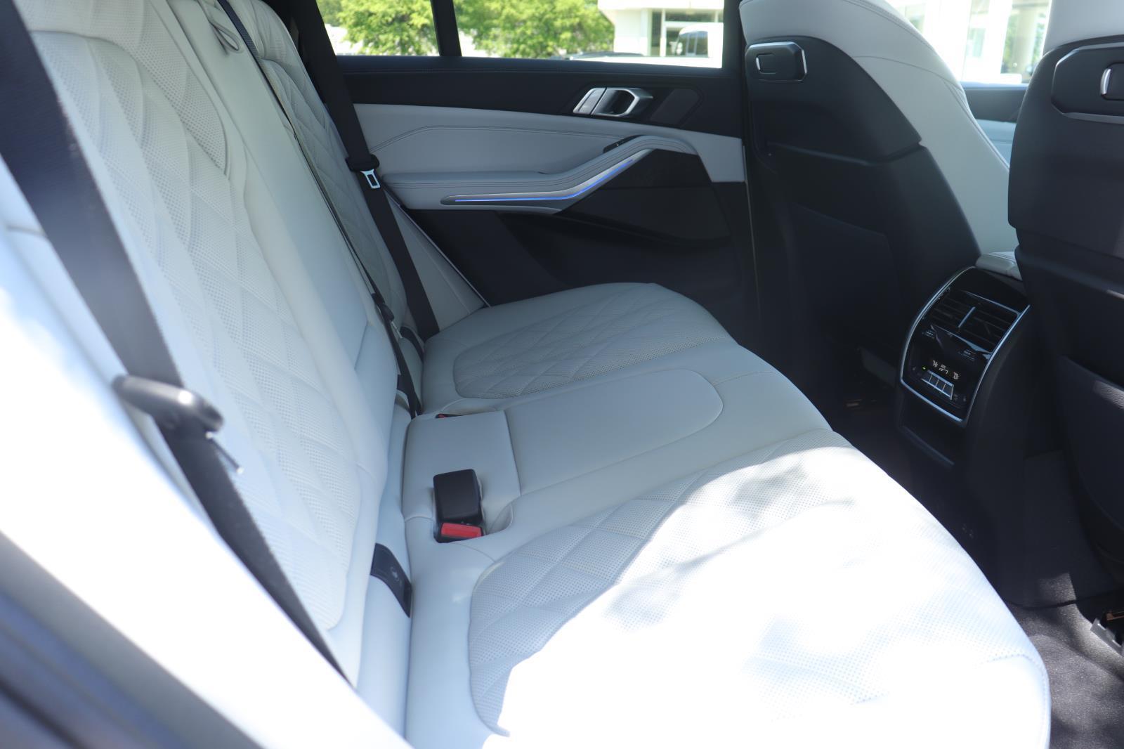 2026 BMW X5 40i - Photo 22