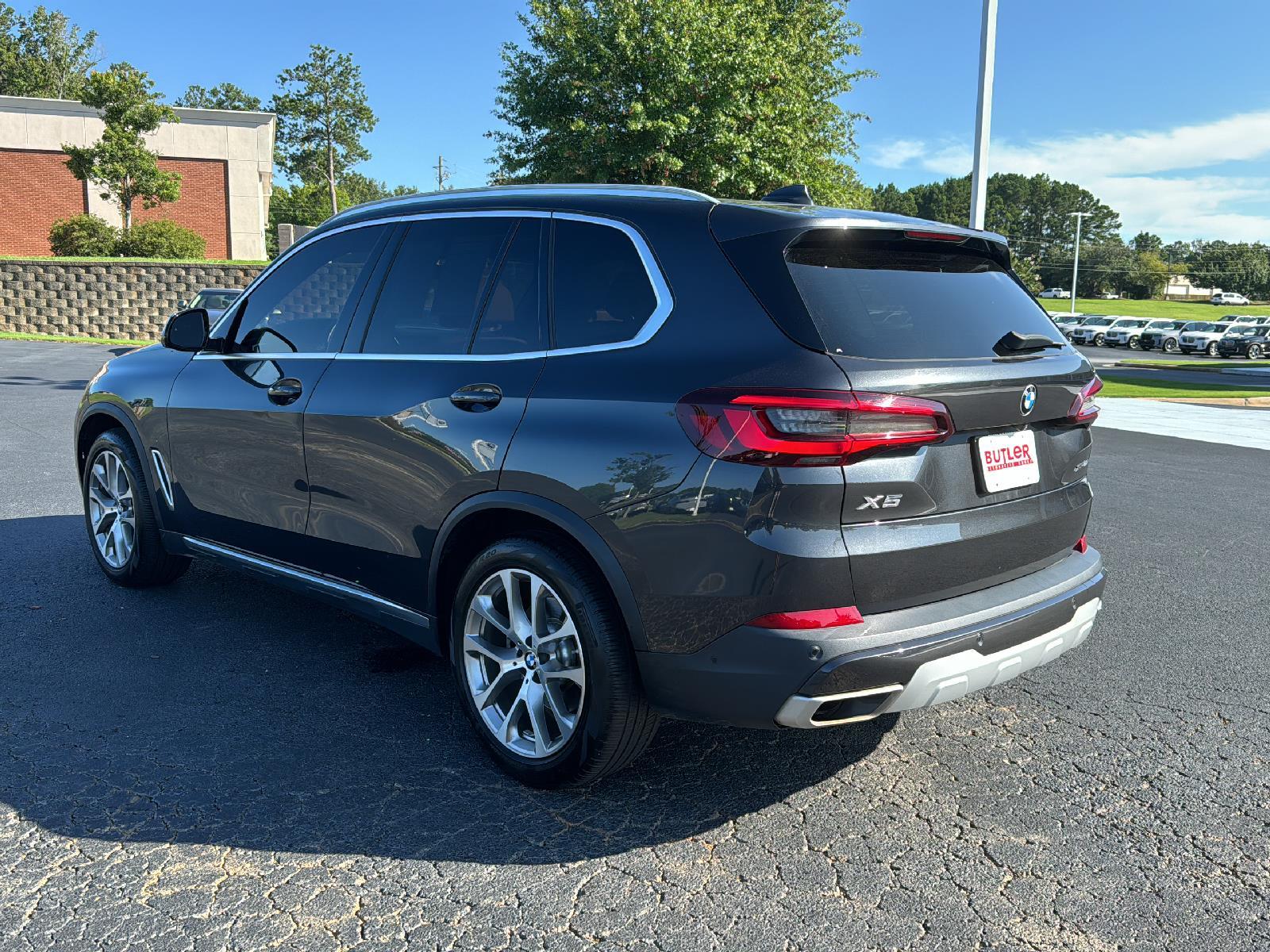 Used 2021 BMW X5 40i with VIN 5UXCR6C02M9G49027 for sale in Columbus, GA