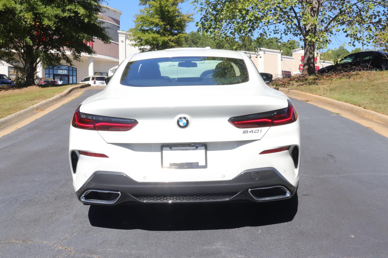 2025 BMW 8 Series 840i - Photo 6