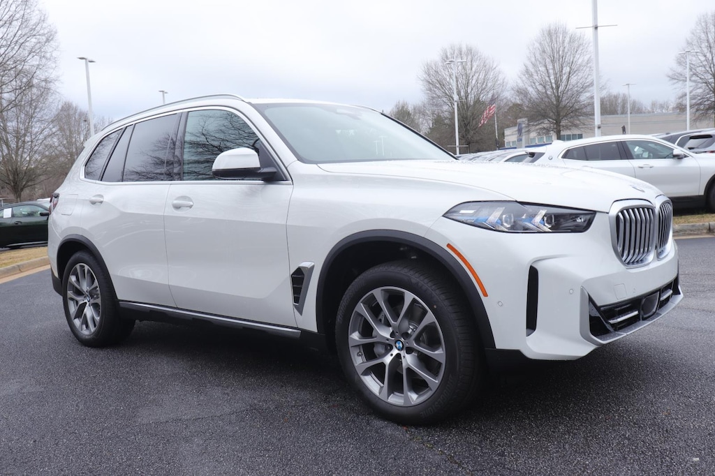 New 2026 BMW X5 xDrive40i Sports Activity Vehicle