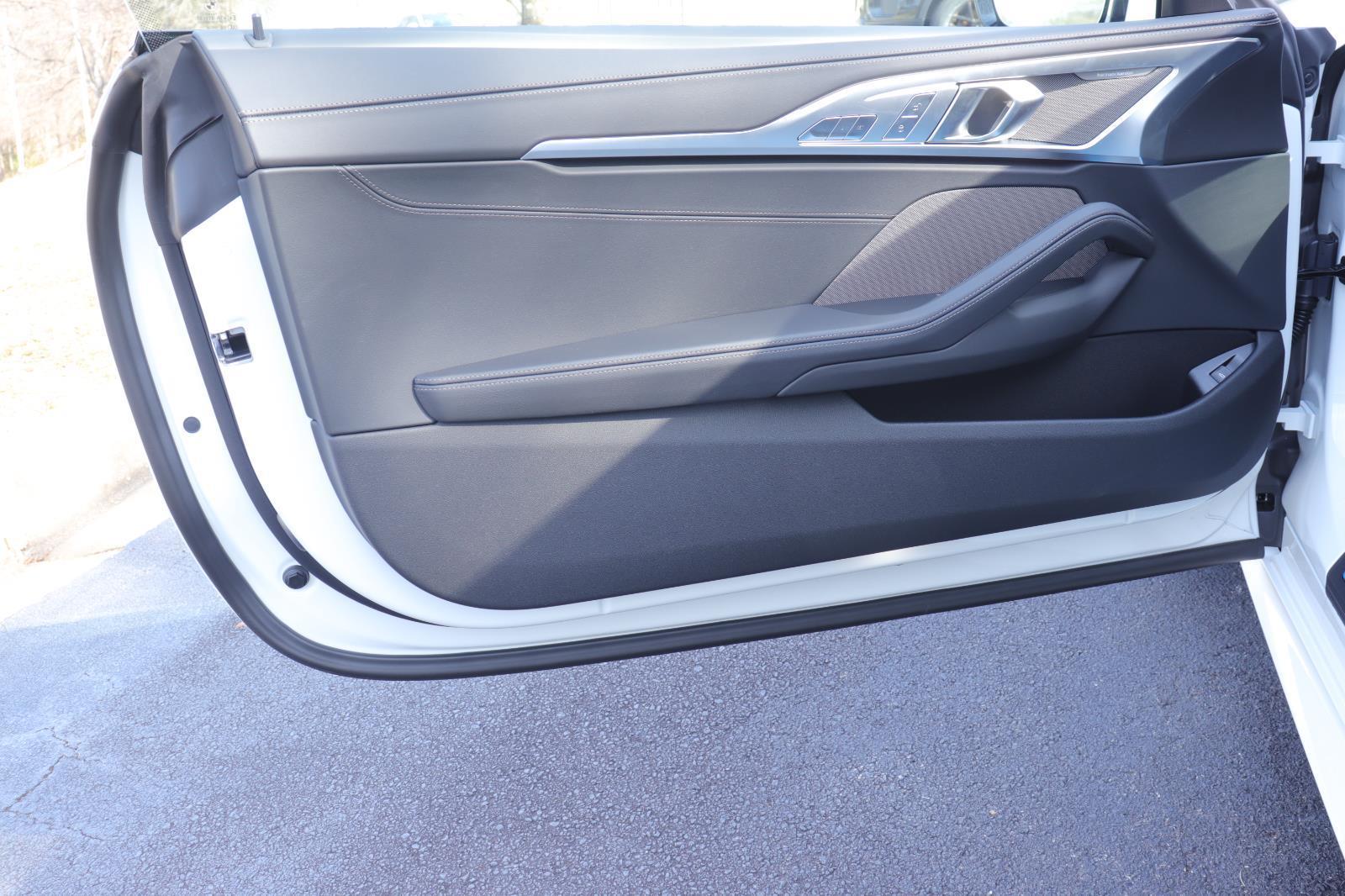 2025 BMW 8 Series 840i - Photo 11