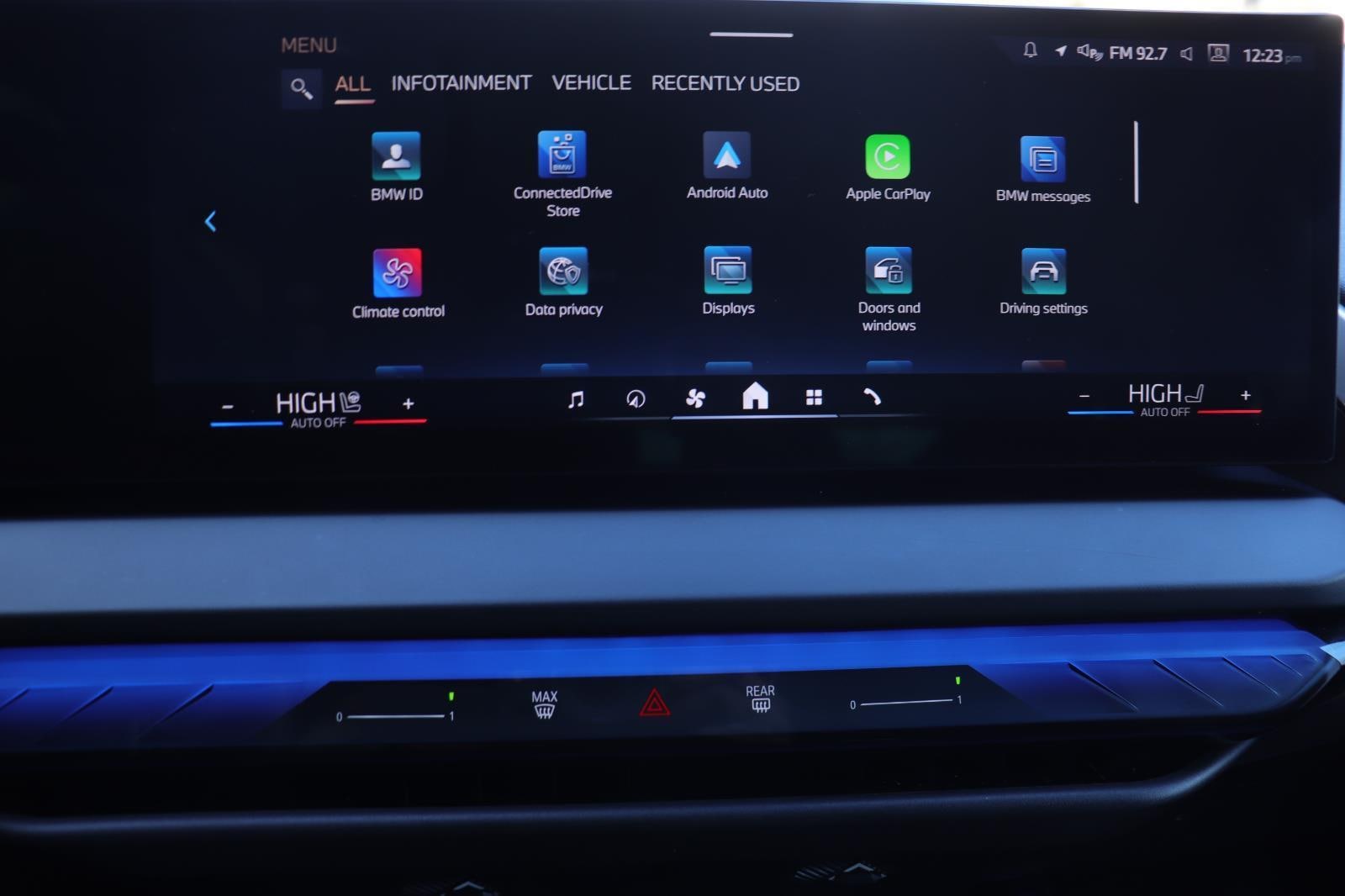 2025 BMW X3 30 - Photo 33