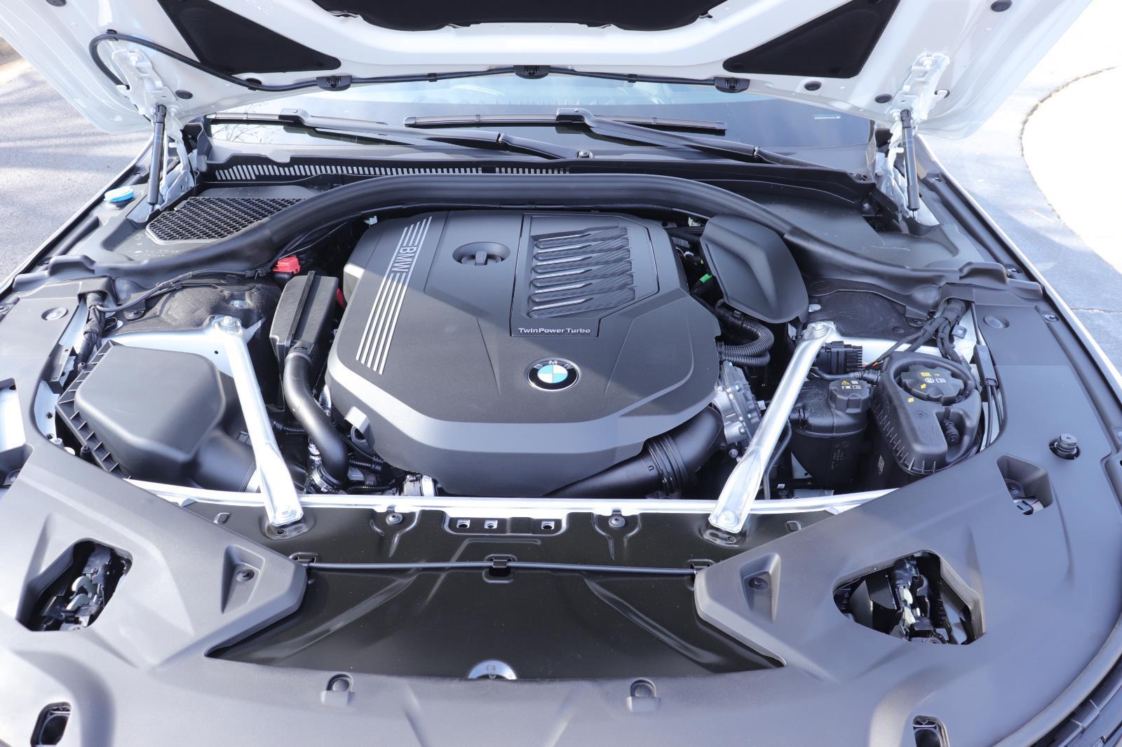 2025 BMW 8 Series 840i - Photo 37