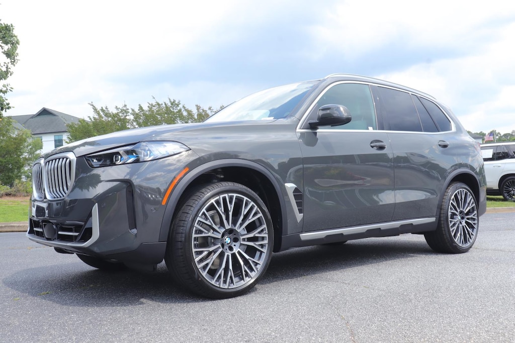 New 2026 BMW X5 sDrive40i Sports Activity Vehicle