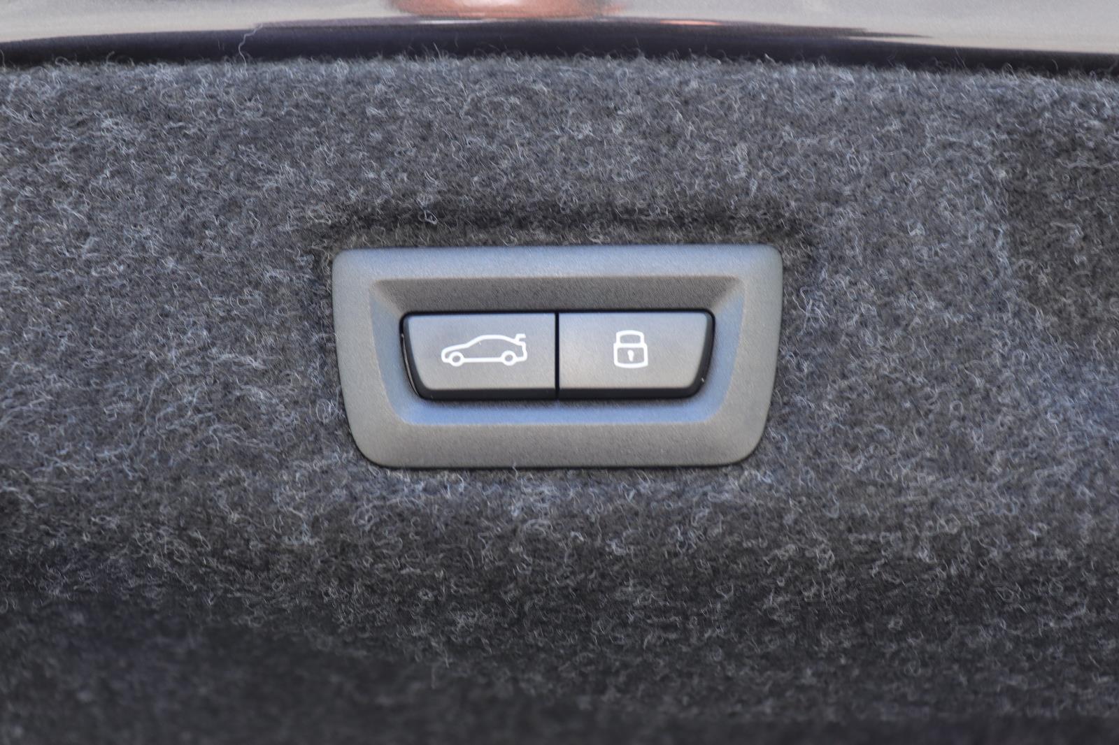 2026 BMW 5 Series 530i - Photo 14
