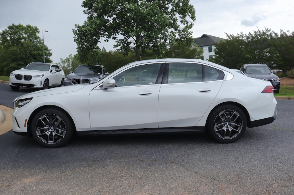 New 2027 BMW 5 Series 530i Sedan