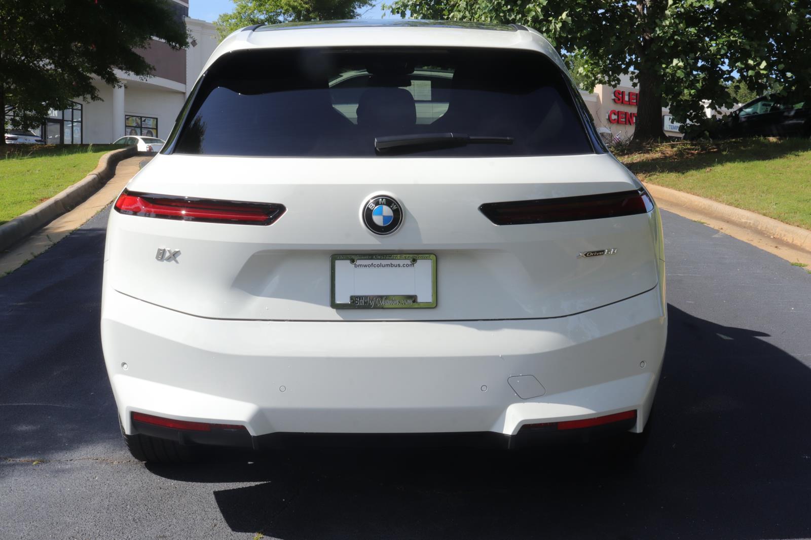 2026 BMW iX 60 - Photo 6