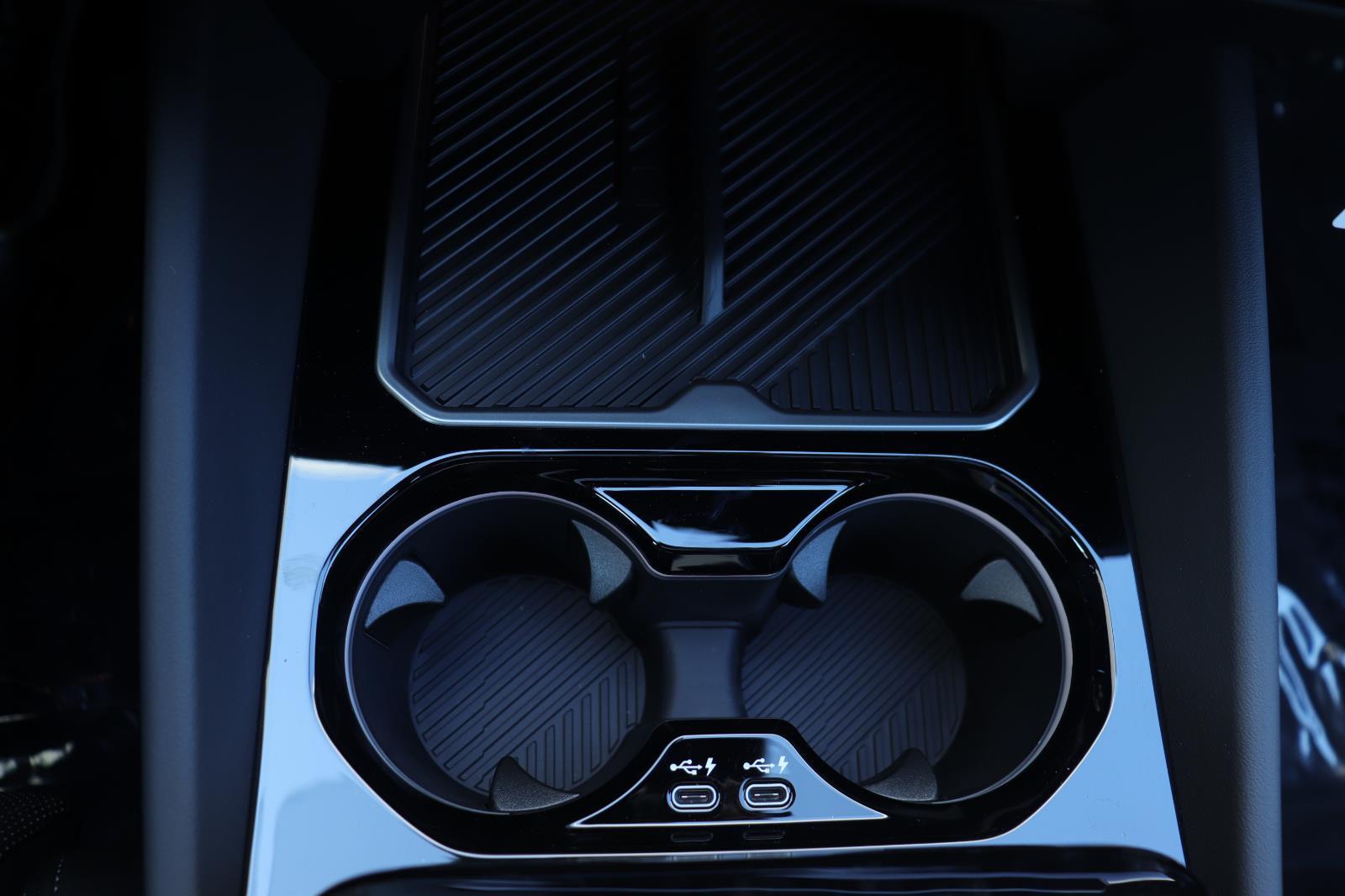 2026 BMW 5 Series 530i - Photo 35