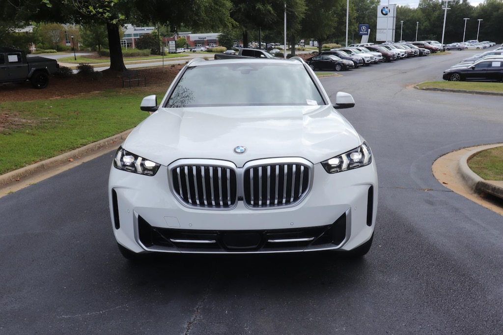 New 2026 BMW X5 sDrive40i Sports Activity Vehicle