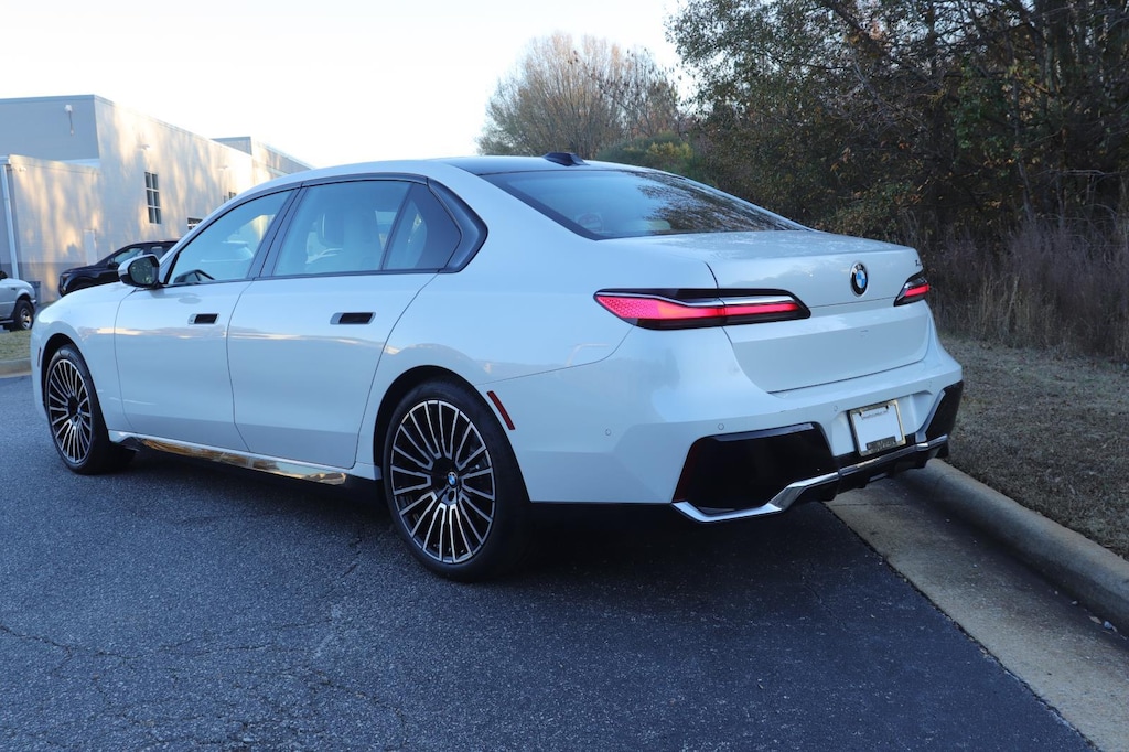 New 2026 BMW 7 Series 740i Sedan