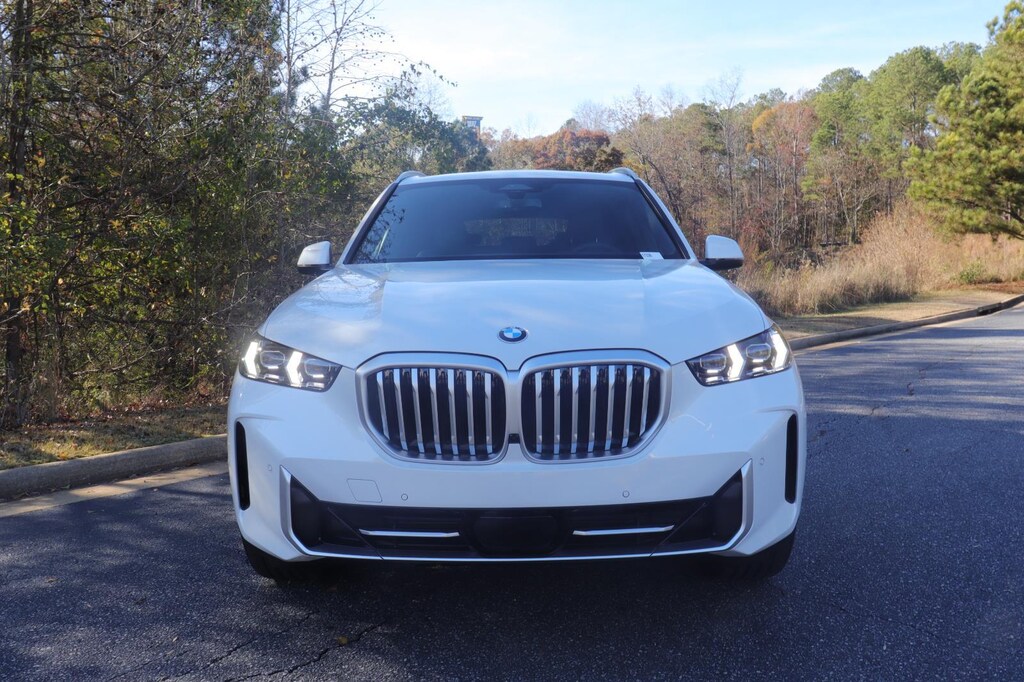 New 2026 BMW X5 xDrive40i Sports Activity Vehicle