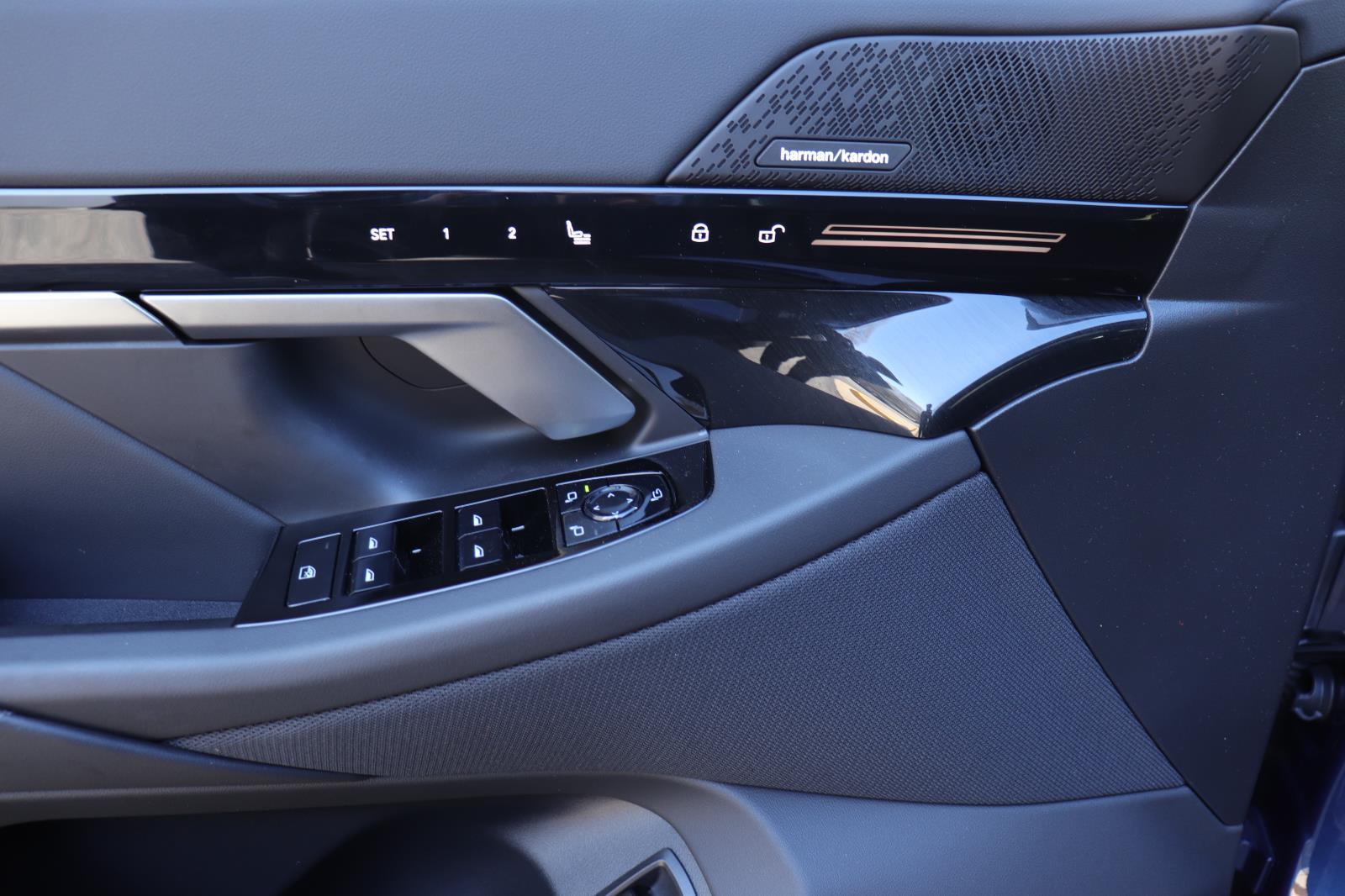 2026 BMW 5 Series 530i - Photo 23