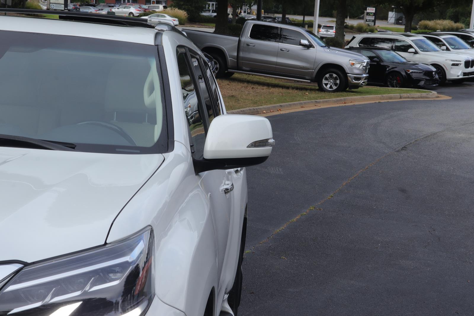 2020 Lexus GX 460 Luxury photo 4