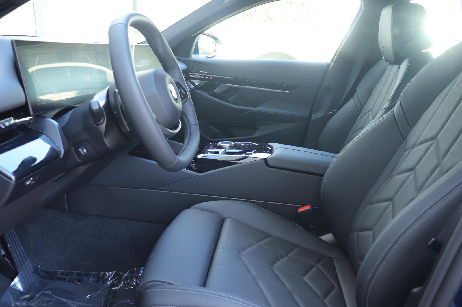 2026 BMW 5 Series 530i - Photo 11