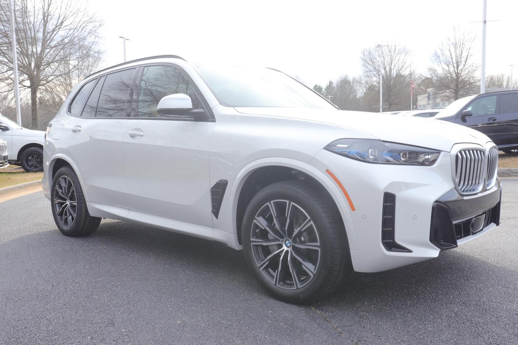 New 2026 BMW X5 xDrive40i Sports Activity Vehicle