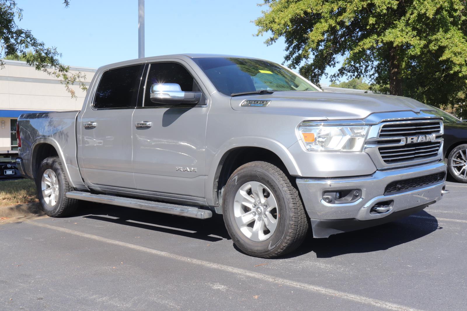 2022 Ram 1500 Laramie photo 3