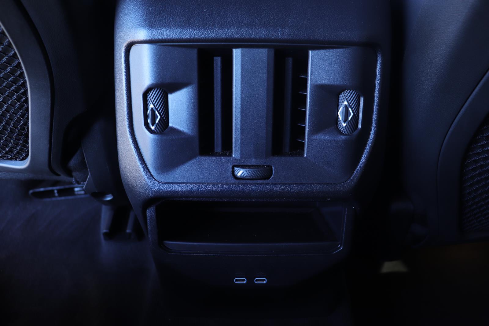 2025 BMW X3 30 - Photo 22