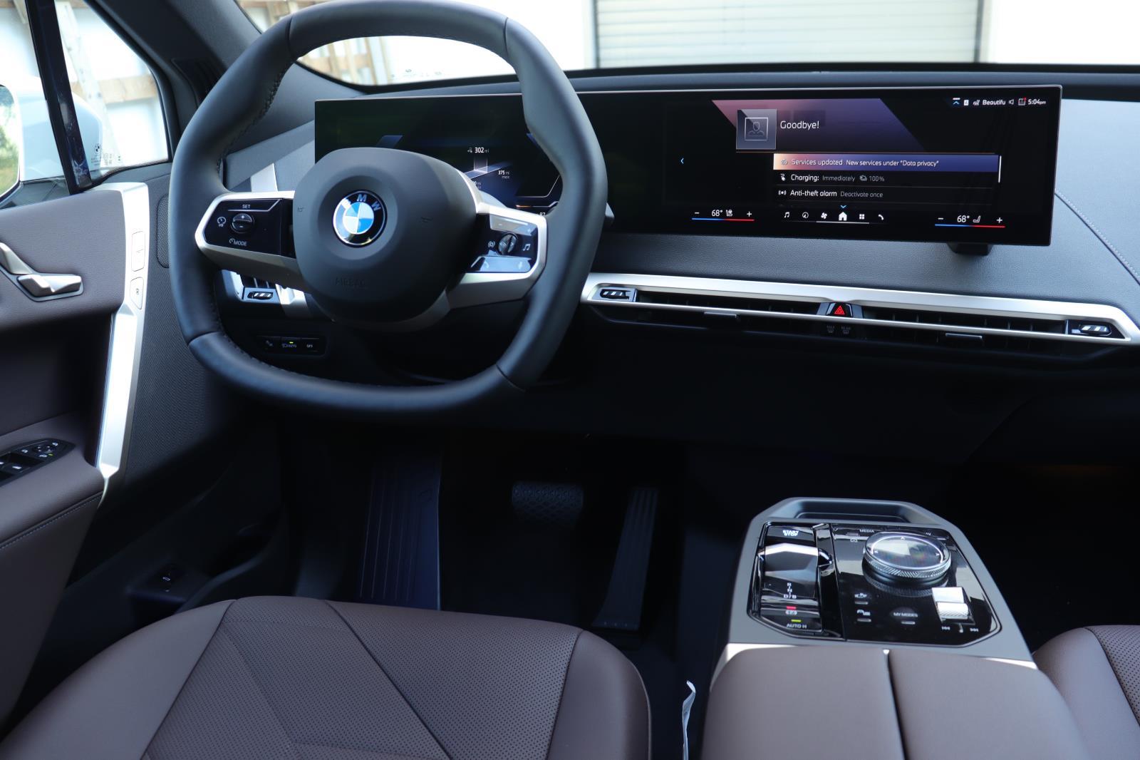 2026 BMW iX 60 - Photo 27