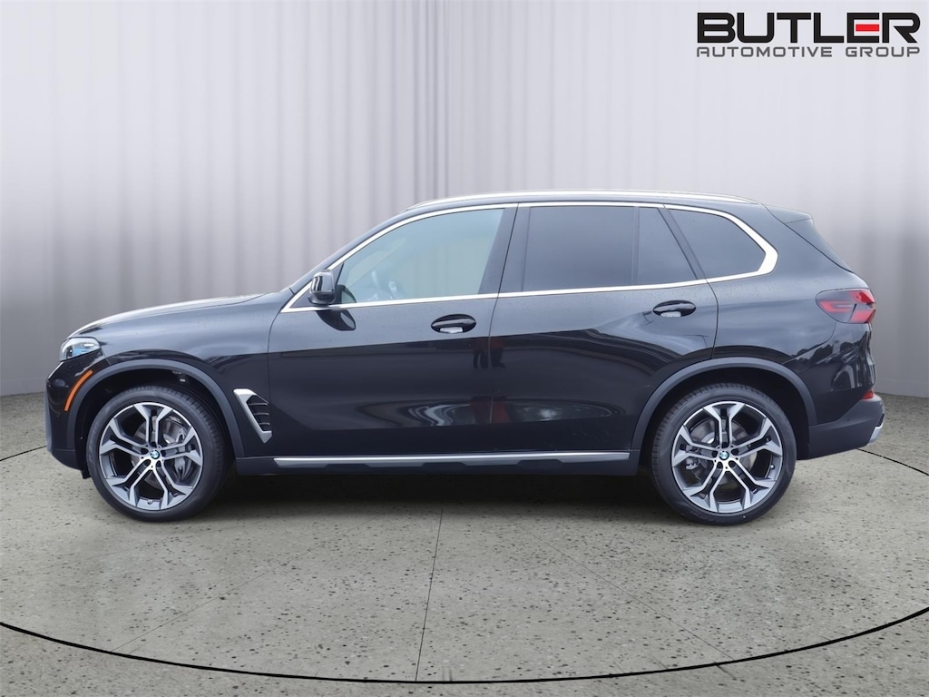 New 2026 BMW X5 sDrive40i Sports Activity Vehicle