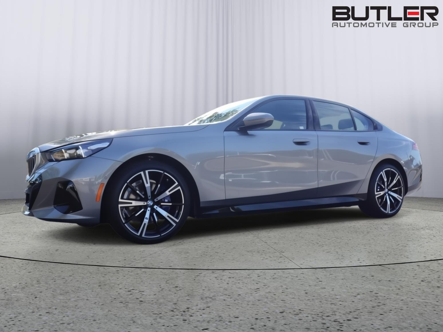 2027 BMW 5 Series 530i Sedan's photo
