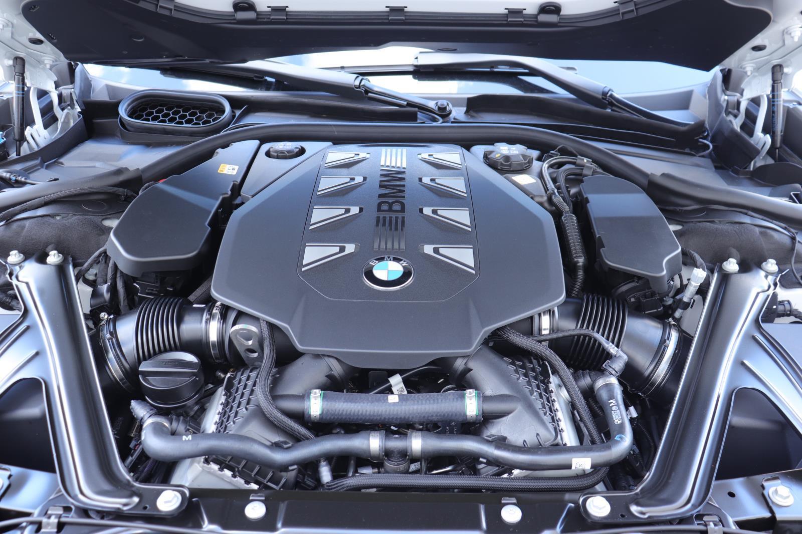 2026 BMW 7 Series 760i - Photo 36
