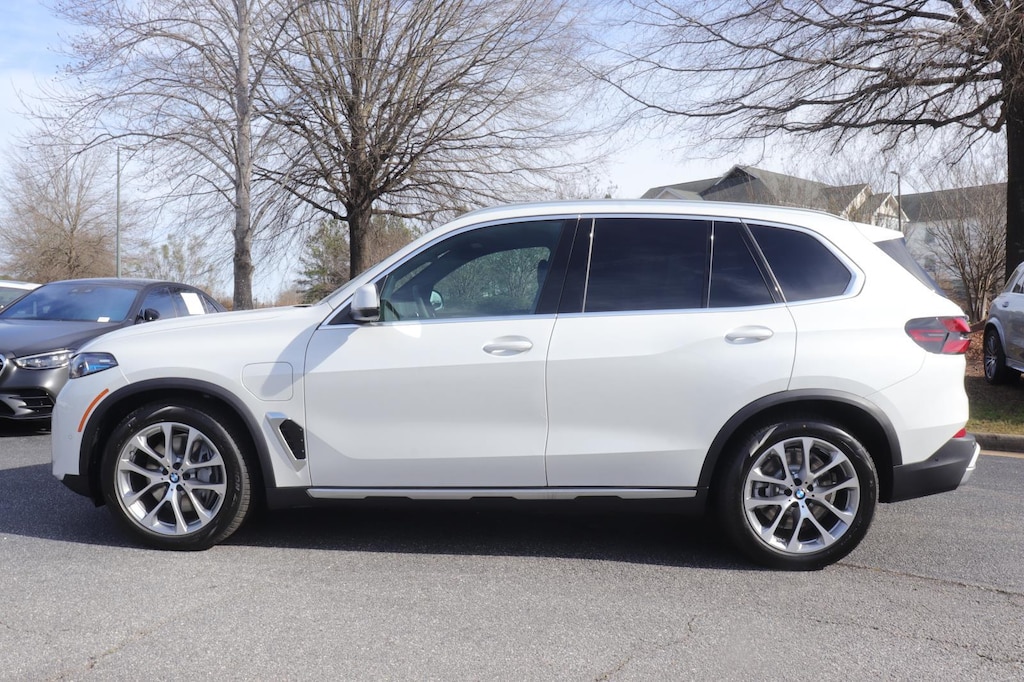 New 2026 BMW X5 xDrive50e Sports Activity Vehicle