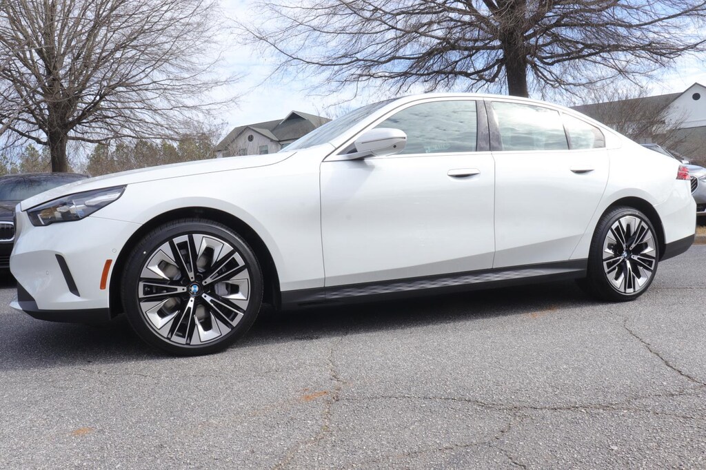 New 2026 BMW 5 Series 540i xDrive Sedan