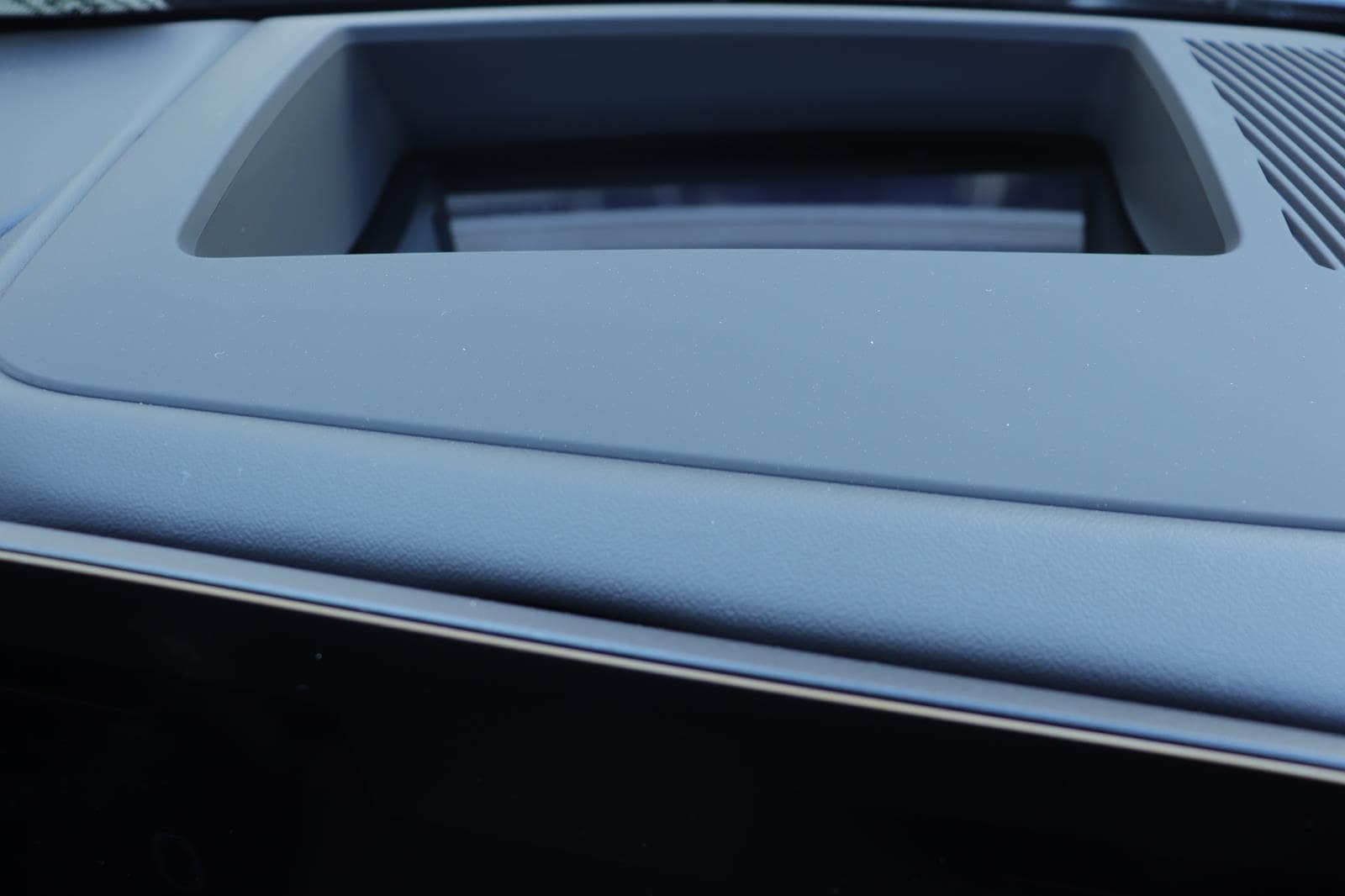 2026 BMW 5 Series 530i - Photo 25