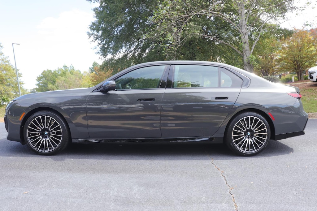New 2026 BMW 7 Series 740i xDrive Sedan