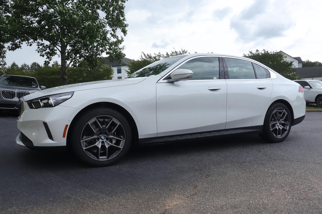 New 2027 BMW 5 Series 530i Sedan
