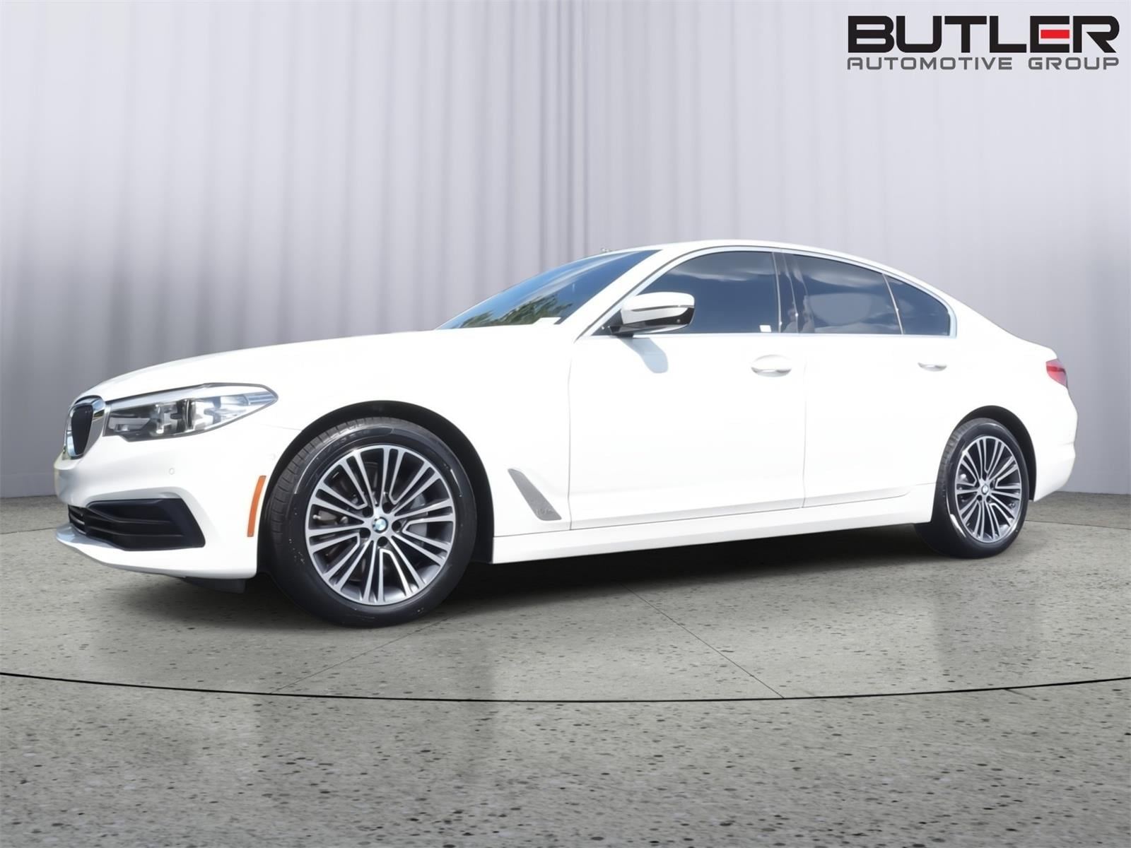 2020 BMW 5 Series 530i Sedan's photo