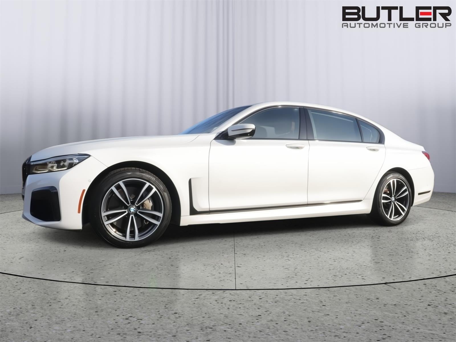 2020 BMW 7 Series 750's photo