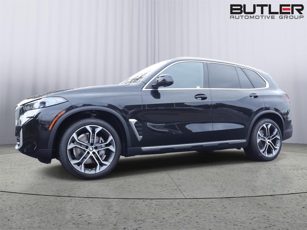 New 2026 BMW X5 sDrive40i Sports Activity Vehicle