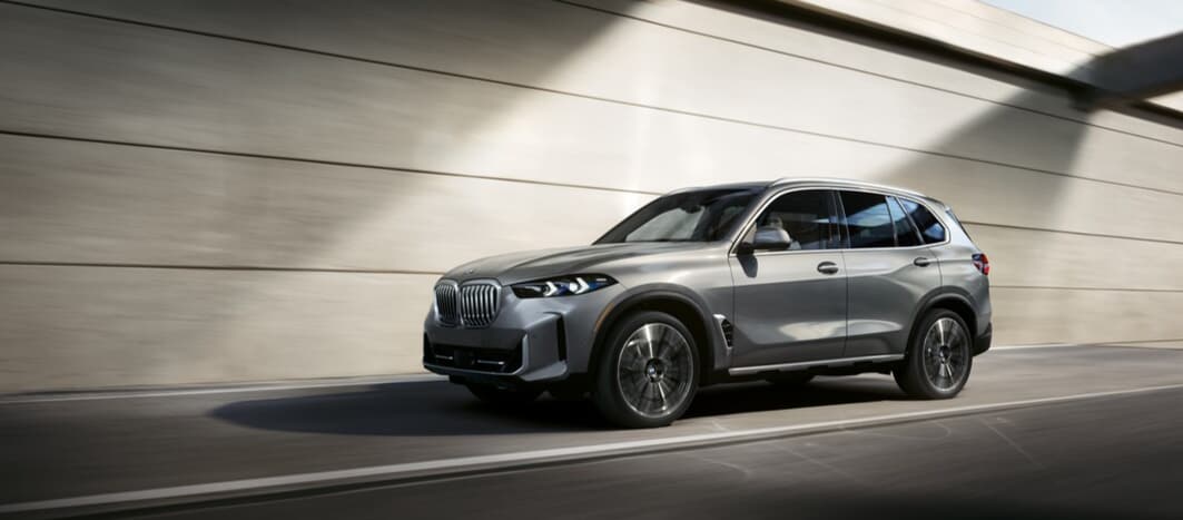 2026-BMW-X5-sDrive40i-SUV-L05-1064x468.jpg